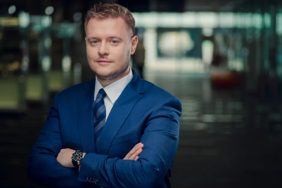 Paweł Ossowski, Zarys International Group